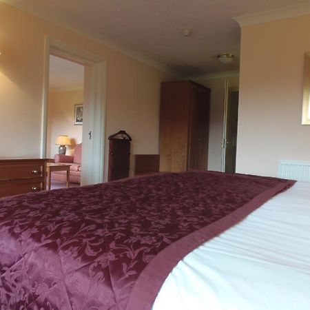 Potters International Hotel Aldershot Eksteriør billede